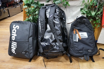 キャンプギア、どこまで入る？普段使いにもアウトドアにも使える優秀バッグで検証してみた！