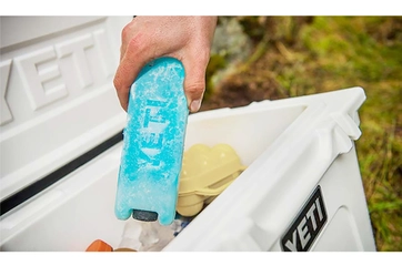 YETI(イエティ)の魅力に迫る!アウトドアで人気&おすすめアイテムも紹介!