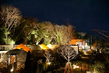 生涯忘れらない家族旅行に！話題のドームテントで楽しむウフフビレッジの満天の星