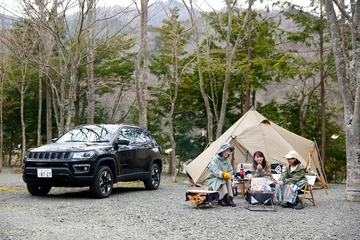 Jeep女子が行くキャンプに密着。友人の初キャンプを完璧アレンジ