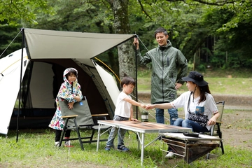 「夏のアウトドアの悩みはこれで解決！」。キャンプの達人が便利アイテムを大紹介！