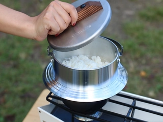 お米マイスターが料理ギアを解説！第4回は失敗知らずのキャンプ羽釜【究極キャンプ炊飯vol.4】