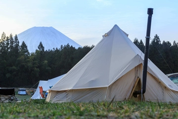 富士山と湖、樹海を一望!山梨県紅葉台キャンプ場の魅力4選
