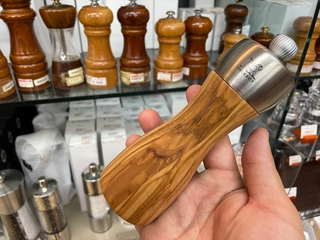 調理器具の宝庫!浅草・かっぱ橋道具街で見つけた逸品とは?【アウトドアギアさんぽ vol.1】