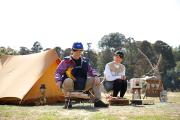 【名品】ドイツの古豪「ジャック・ウルフスキン」がレトロと新しさを融合。3⼈のキャンパーが愛を語る、オールドキャンプスタイル解説