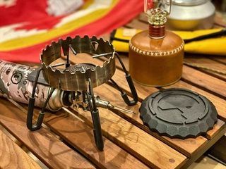 平日も客足が途絶えない名店「キャンプヒルズ」。その意外な人気ギアとは？【アウトドアギアさんぽvol.6】