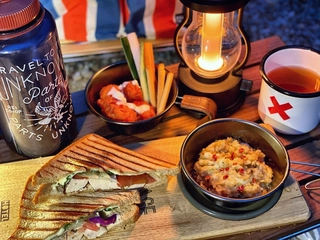 「低糖質ホットサンド」に「悪魔のリゾット」！？ローソン食材で5分クッキング【コンビニキャンプめしvol.2】