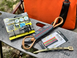 キャンプでおすすめのバンド＆ベルト！アメリカ発のアウトドア荷物固定アイテム