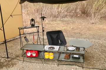 フィールドラックにぴったりの天板が大人気！話題のガレージブランド「CAMP GEEKS」