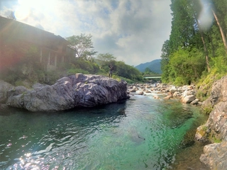 【取材】安全に川遊びを楽しむには?行く前に必ず知っておきたい川遊びの注意点