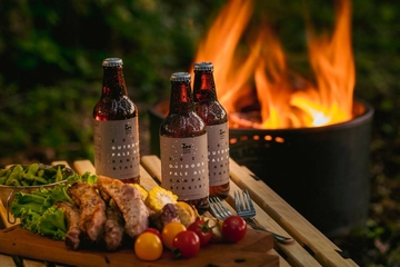 ゼインアーツと松本ブルワリーがコラボ。アウトドアビール「OUTDOOR PALE ALE KANPAI & TAKIBI」を発売