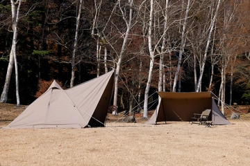 ソロテントの決定版！？ホールアースの新作ポリコットン2幕は二又ポールで広々快適