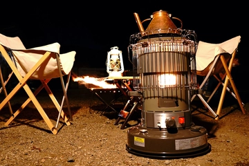 話題の高出力ストーブ「パセコ CAMP-25」の実力とは?冬キャンプでの大型幕でもロンT!?【噂の暖かさを検証】