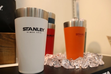 スタンレーのマグ&タンブラーを一挙紹介!ブランドの評判や魅力を解説