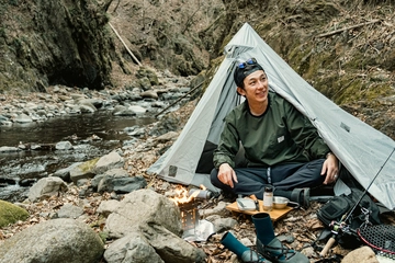 あの「ほりにし」さんがたどり着いたULスタイル。釣りも焚き火も楽しめるソロキャンプ道具とは？【Jeep×hinata vol.3】