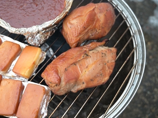燻製肉の簡単アレンジレシピを紹介!下ごしらえ〜保存方法まで解説