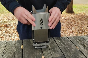 【早割でお得!】手のひらサイズなのに高火力!ちょうどいいロケットストーブ「Fire Beast」