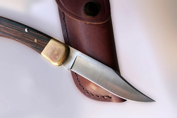 【今日のキャンプ用語辞典】今さら聞けない「フォールディングナイフ」とは？