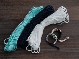 パラコード1本あればできる！簡単ブレスレットの編み方