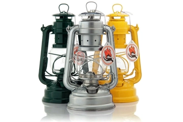 【今日のキャンプ用語辞典】今さら聞けない「フュアハンドランタン」とは？