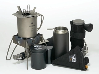 コーヒー好き＆UL派も必見！キャンプ時間が進化する「チタン＆コーデュラ」なドリップアイテムが新登場