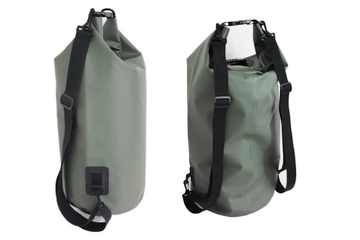 【今日のキャンプ用語辞典】今さら聞けない「ドライバッグ」とは？