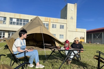 札幌近郊に新たなキャンプ場！“全天候型”施設「ART×OUTDOOR VILLAGE栗山」がオープン