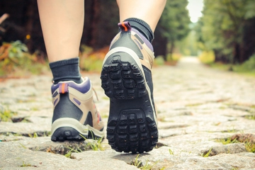 普段履きできるトレッキングシューズおすすめ17選！賢い選び方も