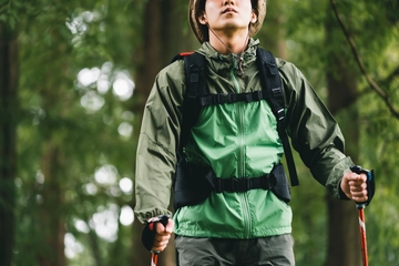 ソフトシェルジャケットおすすめ22選！キャンプや登山で大活躍