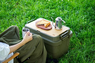 キャンプ収納の定番「トランクカーゴ」公式！専用テーブルボードが新登場
