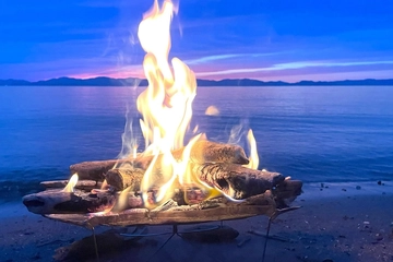 あのUL焚き火台が大容量化！大好評の「UKIBI」に待望のLサイズが新登場