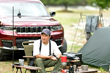 いつもの場所にアイデアの源がある。ROOT CO.代表・三尋木準さんの「大人のキャンプスタイル」とは【Jeep meets Camp vol.04】