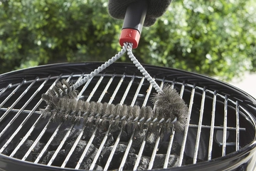 バーベキューコンロの洗い方を解説！簡単に後片付けできる方法も