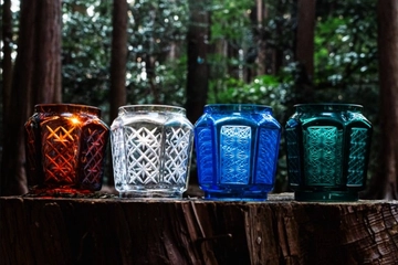 江戸切子のオイルランタン用ホヤに話題騒然！キャンプ×伝統工芸でノスタルジックな夜を