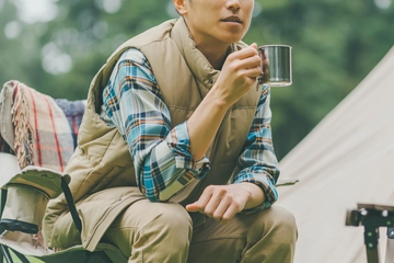秋キャンプのメンズファッション！簡単で合わせやすいコーディネートを紹介
