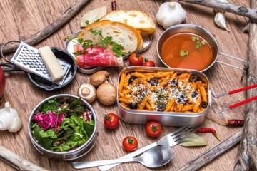 簡単なのに絶品メスティンレシピ20選！手順はたった5つまでのほったらかし調理