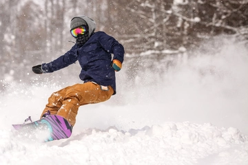 おしゃれなスノボウェア30選！ジャケットからパンツまでおすすめを紹介