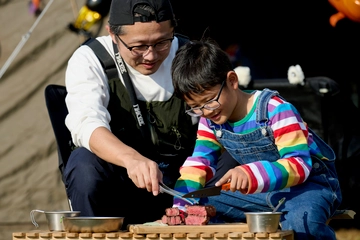 「家族キャンプ＝カナダビーフ」がイイ理由とは？失敗しない「ステーキおすすめレシピ」も紹介