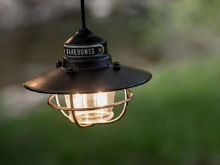 ベアボーンズランタンの明るさや魅力を解説！定番・新作＆ケースも紹介