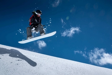 レベル別おすすめスノーボード板まとめ【メンズ・レディース・キッズ】