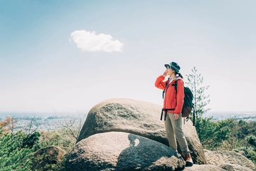 【ブランド別】マウンテンパーカーおすすめ27選！着こなしテクニックも紹介