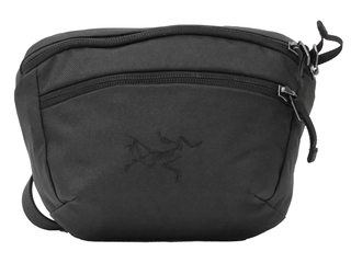 アークテリクスのウエストポーチ「マンティス1」は小物入れにぴったりのサイズ