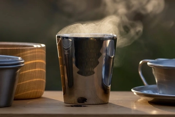 「シェラカップでいいや」を卒業！アートのような「LOG」の保冷・保温タンブラー