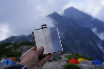 スキットルのおすすめ22選！使い方や洗い方も徹底解説【保存版】