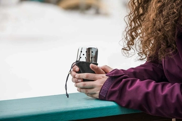 Zippoの繰り返し使えるカイロ「ハンディウォーマー」を解説！使い方、仕組み、比較など