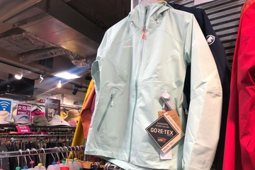 登山用レインウェアの最強＆おすすめ11選！ゴアテックスや普段使いできる製品も