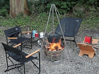 焚き火ハンガーおすすめ9選！キャンプマニア・自作方法も