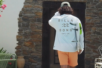 おすすめのメンズ用ラッシュガード16選！半袖や長袖の人気製品を紹介