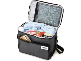 サーモスの保冷バッグは暑い季節に最適！高性能なバッグを用途別に紹介