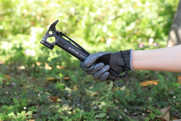 子どもも簡単にペグ打ち！軽量＆パワフルなペグハンマー